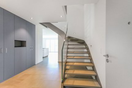 Duplex de 4.5 pièces en location à Galgenen - 190 m² 1/5