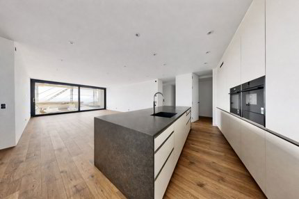 HOCHWERTIGE 5.5 ZIMMER WOHNUNG MIT PANORAMA AUSSICHT 1/5