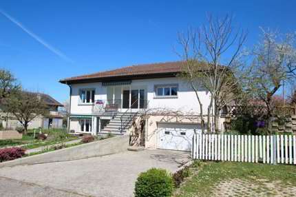 Maison individuelle de 8 pièces en vente à Echallens - 350 m² 1/5