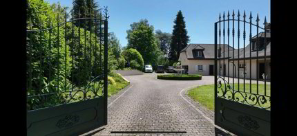 Maison individuelle de 13 pièces en vente à Jouxtens-Mézery - 530 m² 1/5