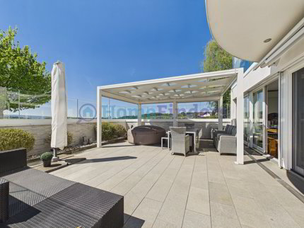 LICHTDURCHFLUTETES EINZELSTÜCK MIT SONNIGER TERRASSE! 1/5