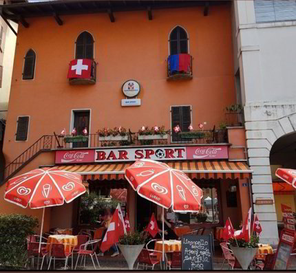 STABILE A REDDITO / INVESTIMENTO - TRASFORMABILE IN 3-4 APPARTAMENTI 1/5