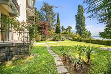 Appartement de caractère en première ligne du lac 1/5