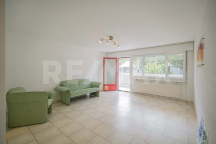 Hell, freundlich und ideal zentral: 3.5 Zimmer-Wohnung nahe Einkauf und Naherholung 1/5