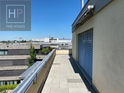 Attique de 5.5 pièces en vente à Binningen - 200 m² 1/5