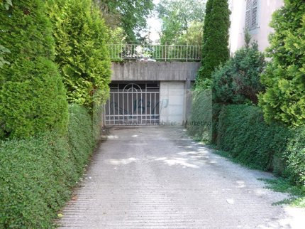 Parking for rent, Fritz-Courvoisier 21 (La Chaux-de-Fonds, Switzerland) 1/3