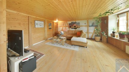 6-Zimmer Einfamilienhaus mit viel Platz 1/5
