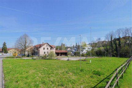 Modernes Wohnen in grüner Umgebung 1/5