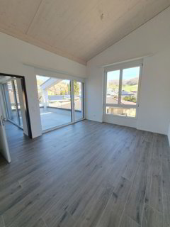 Vermietung: 2.5-Zimmer-Dachwohnung 1/5