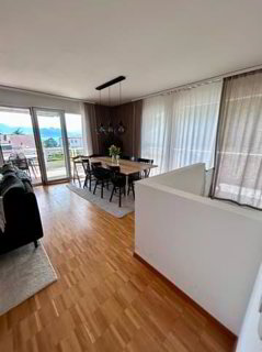 Magnifique appartement de 4 pièces en duplex avec grande terrasse et... 1/5
