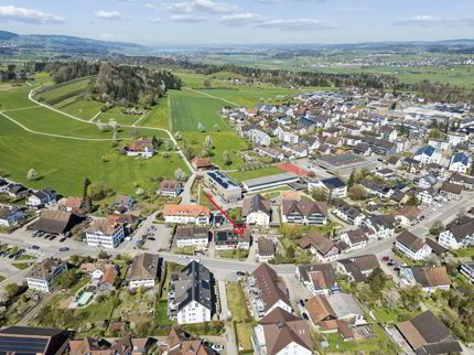 Schmuckes Flarzhaus mit Einliegerwohnung im Herzen von Grüningen 1/5
