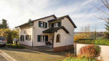 Haus mit 2 Wohnungen und kleiner Einliegerwohnung 1/5