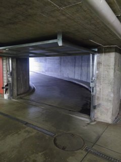 Parking for rent, Sunnetalstr. 27 (Fällanden, Switzerland) 1/3