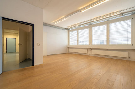 Commercial for rent, Industriestrasse 23 (Alpnach, Switzerland) 1/5