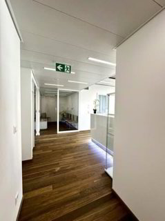 À louer ! Une belle surface administrative moderne, à deux pas de la... 1/5