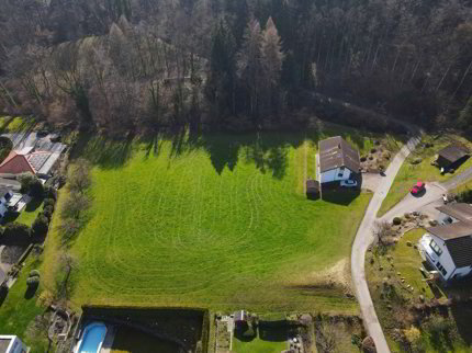 Zentrumsnahes Baugrundstück mit total 6'055 m2 in ruhiger Wohnzone 1/5