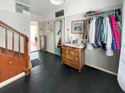 Einfamilienhaus mit Baulandreserve 1/5