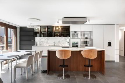 Top ausgestattete und gut gelegene 5.5 Zimmer Wohnung 1/5