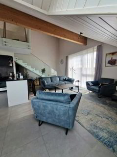 Superbe duplex récent de 3.5 pièces avec vue partielle sur le lac 1/5