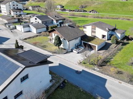 Freistehendes und charmantes Einfamilienhaus an sonniger Lage in Riedern, Gemeinde Glarus 1/5