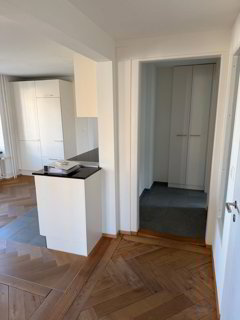 Charmante 3.5-Zimmerwohnung mit Terrasse und Seesicht 1/5