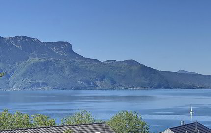 Villa contiguë de 5.5 pièces en vente à Corseaux 1/5