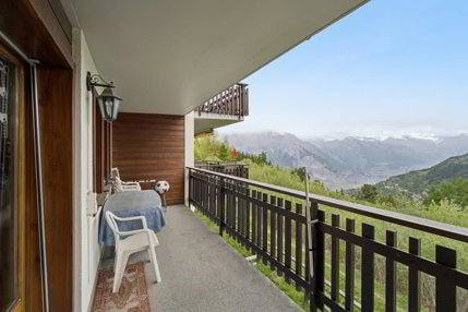 Appartement 2,5 pièces avec belles vues 1/5
