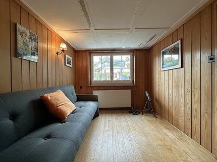 7.5 Zimmer-Einfamilienhaus mit schönem Garten 1/5