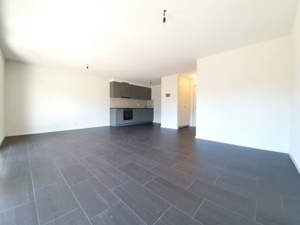 Charmant studio récent idéalement situé à Bex 1/3