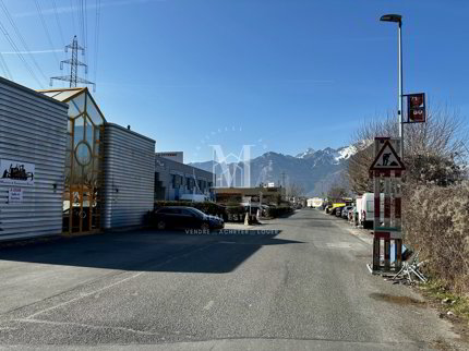 Local commercial en location à Zone industrielle villeneuve - 225 m² 1/1