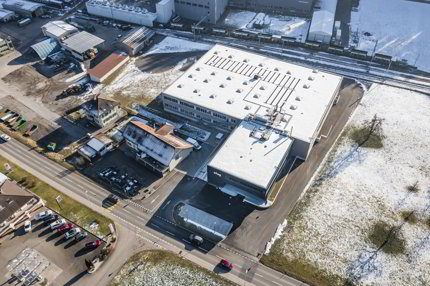 Local commercial en location à Zell LU - 1 635 m² 1/5