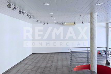 Local commercial for rent in Brunnen 1/5