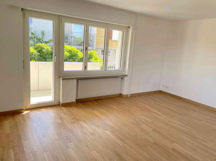 Frisch sanierte 3.5 Zimmer Wohnung mit Blick ins Grüne (Nr. 4) 1/5