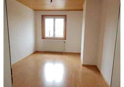 Charmant appartement de 3,5 pièces avec balcon et vue panoramique à... 1/5