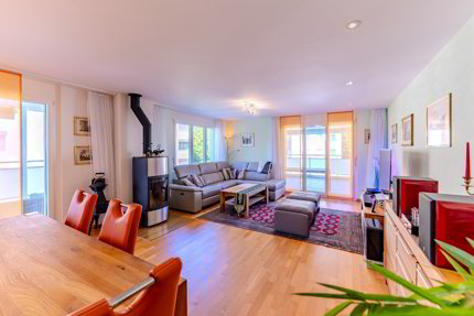 Helle und grosszügige 4.5-Zimmer-Wohnung im Zentrum 1/5