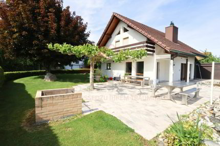 House for sale, Auf Anfrage 1 (Hagneck, Switzerland) 1/5