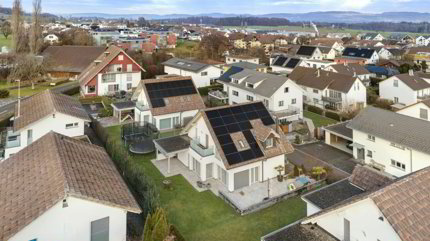 Maison individuelle de 6.5 pièces en vente à Auw - 151 m² 1/5