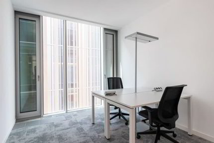 Accès tout inclus aux espaces de bureau professionnels pour 2 à Regus... 1/5