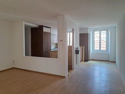 SPACIEUX 2.5 PIECES 3EME ETAGE AVEC ASCENSEUR 1/5