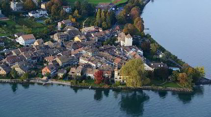 En exclusivité - A vendre - Immeuble mixte dans le Bourg de St-Prex 1/3
