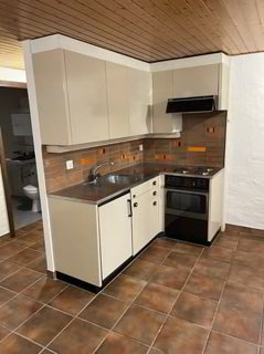 Studio n3 droite à louer au 2ème étage à Romainmôtier, idéalement situé 1/5
