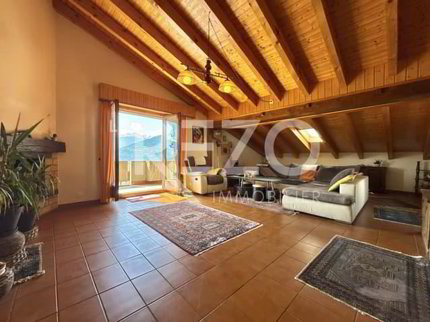 Spacieux attique de 6,5 pièces avec terrasse et vue panoramique -... 1/5
