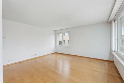 Frisch renovierte 3.5-Zimmer-Wohnung mit schöner Terrasse und traumhafter Aussicht in Kriens 1/5