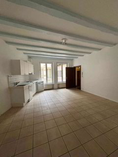 GRAND BEAU STUDIO CENTRE VILLE ZONE PIETONNE NEUCHATEL 1/5