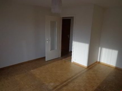 Appartement lumineux de 4.5 pièces avec balcon à Vétroz 1/3
