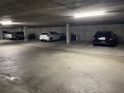 Einstellhallenplatz an der Jurastrasse 9 in Ittigen 1/3