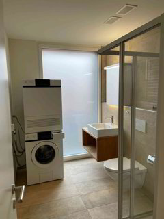 Moderne 2 Zimmer Wohnung mit sonnigem Sitzplatz (Aesch LU) 1/5