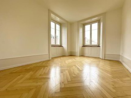 05596 - Spacieux appartement de 5 pièces - J.-F.-Houriet 3 - Le Locle 1/3