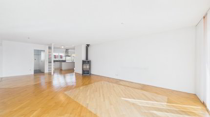 Helle 4.5-Zimmer-Wohnung mit beeindruckendem Berg- und Naturblick 1/5