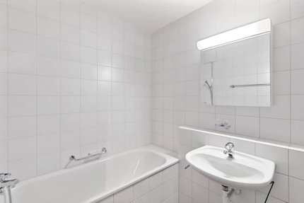 Attraktive Wohnlage am Seeufer 1/5
